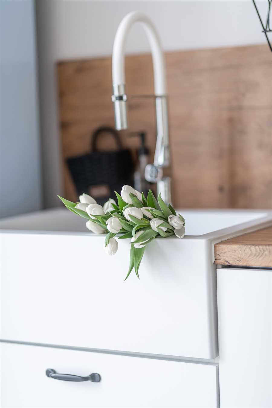 Выбор идеальной мойки для кухни с интегрированным фартуком — практичность, функциональность и стиль