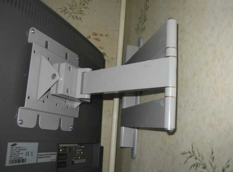 Как правильно установить кронштейн для телевизора на стену собственными силами